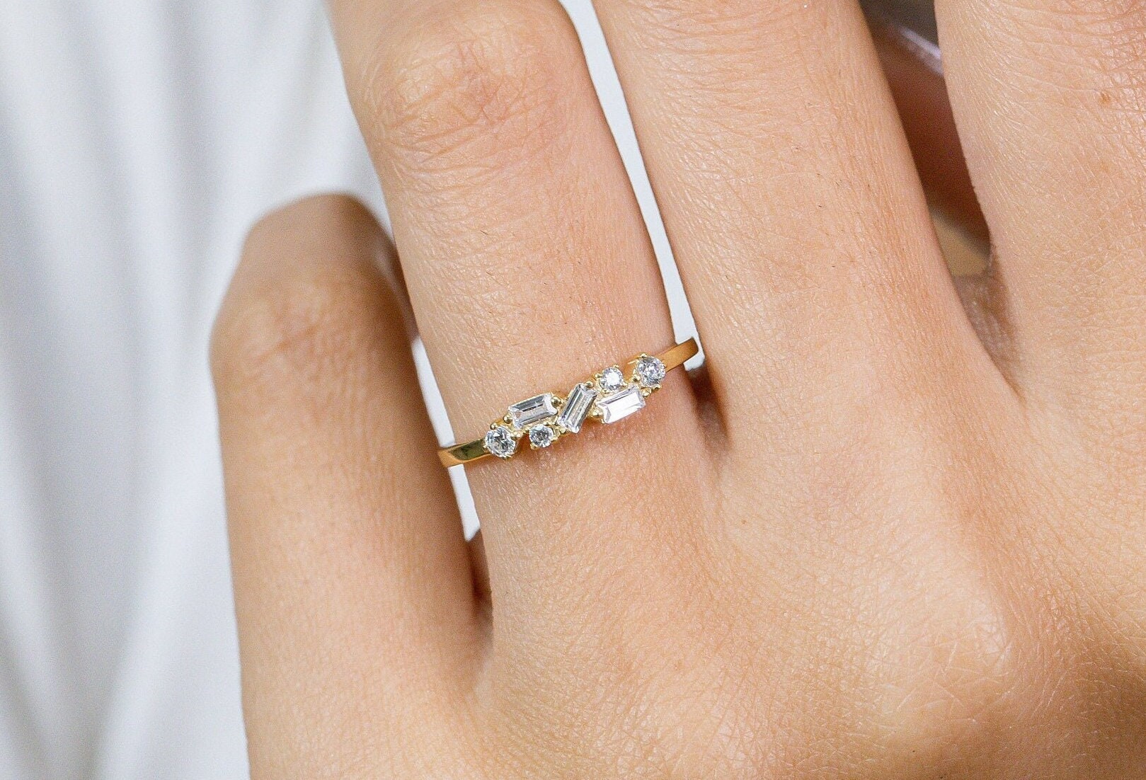 Diamant Baguette Ring, Minimalist Zierliche Stapelring, Cluster Statement Geschenk Für Sie von QCustomJewelry