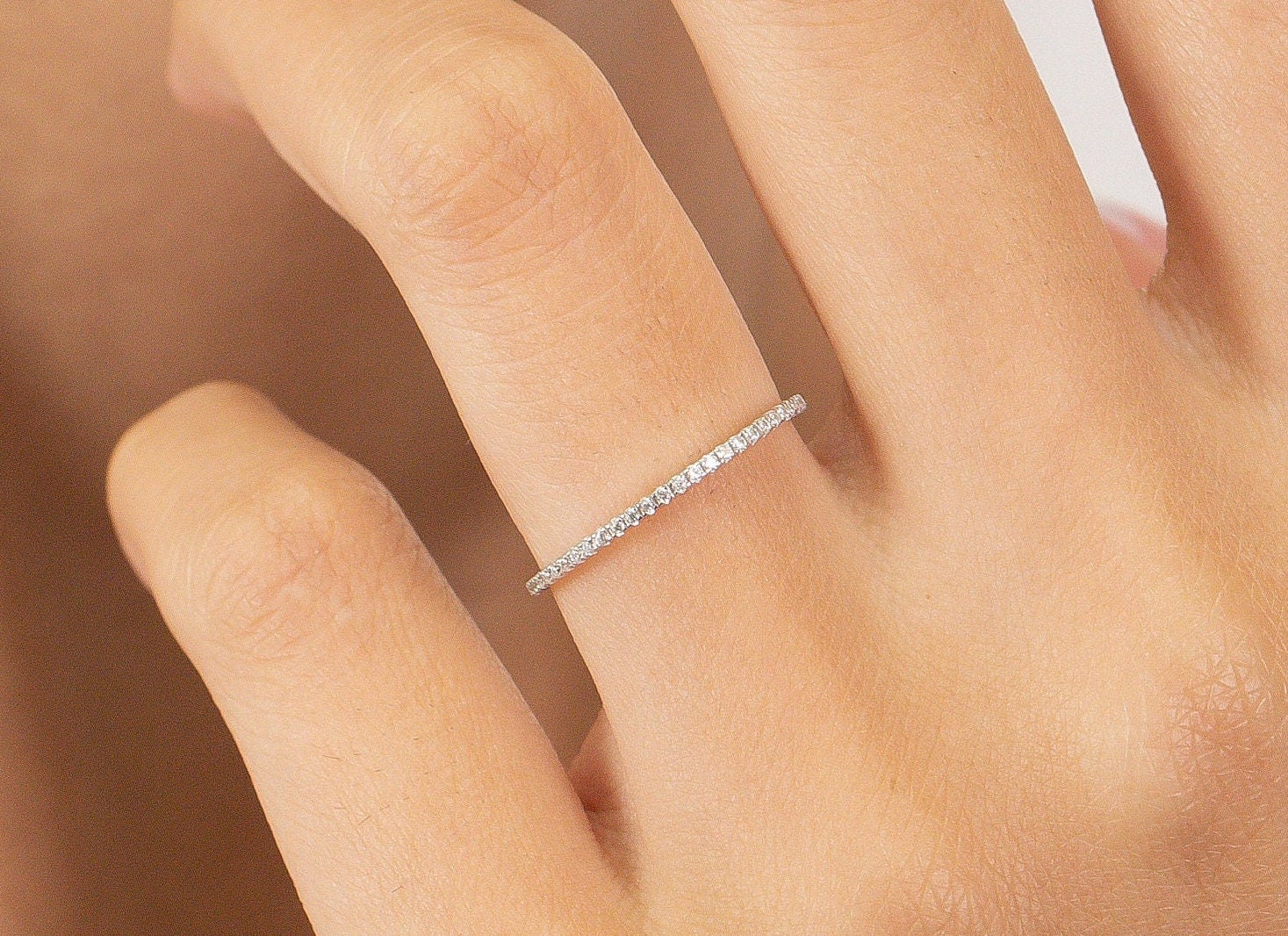 Micro Pave Diamant Ehering, Volle Ewigkeit Stapelbar Ring, Jubiläumsgeschenke von QCustomJewelry