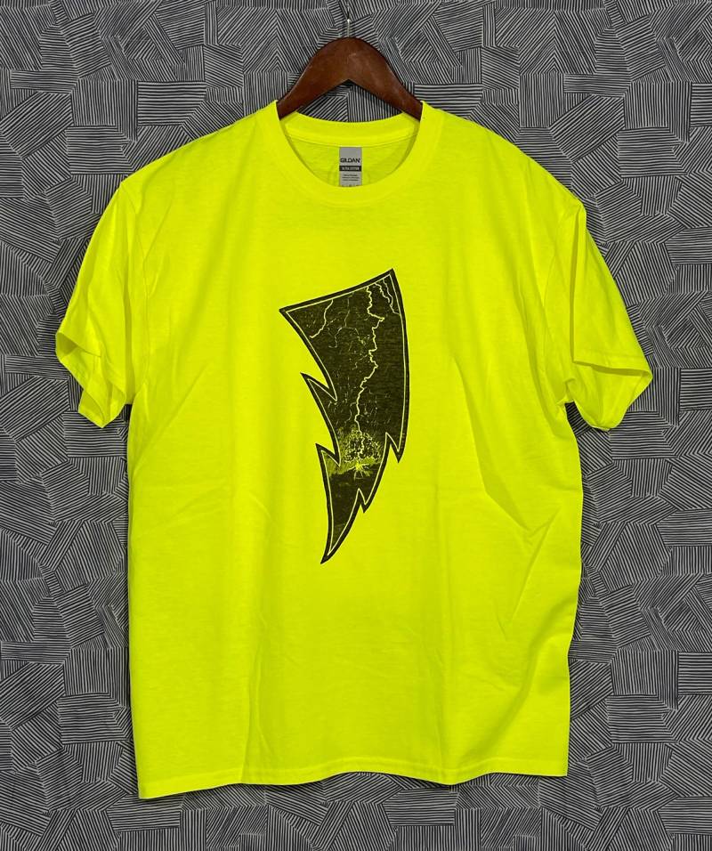 Blitzschlag Handbedruckt, Relief Block T-Shirt - Tree Strike von QDPco