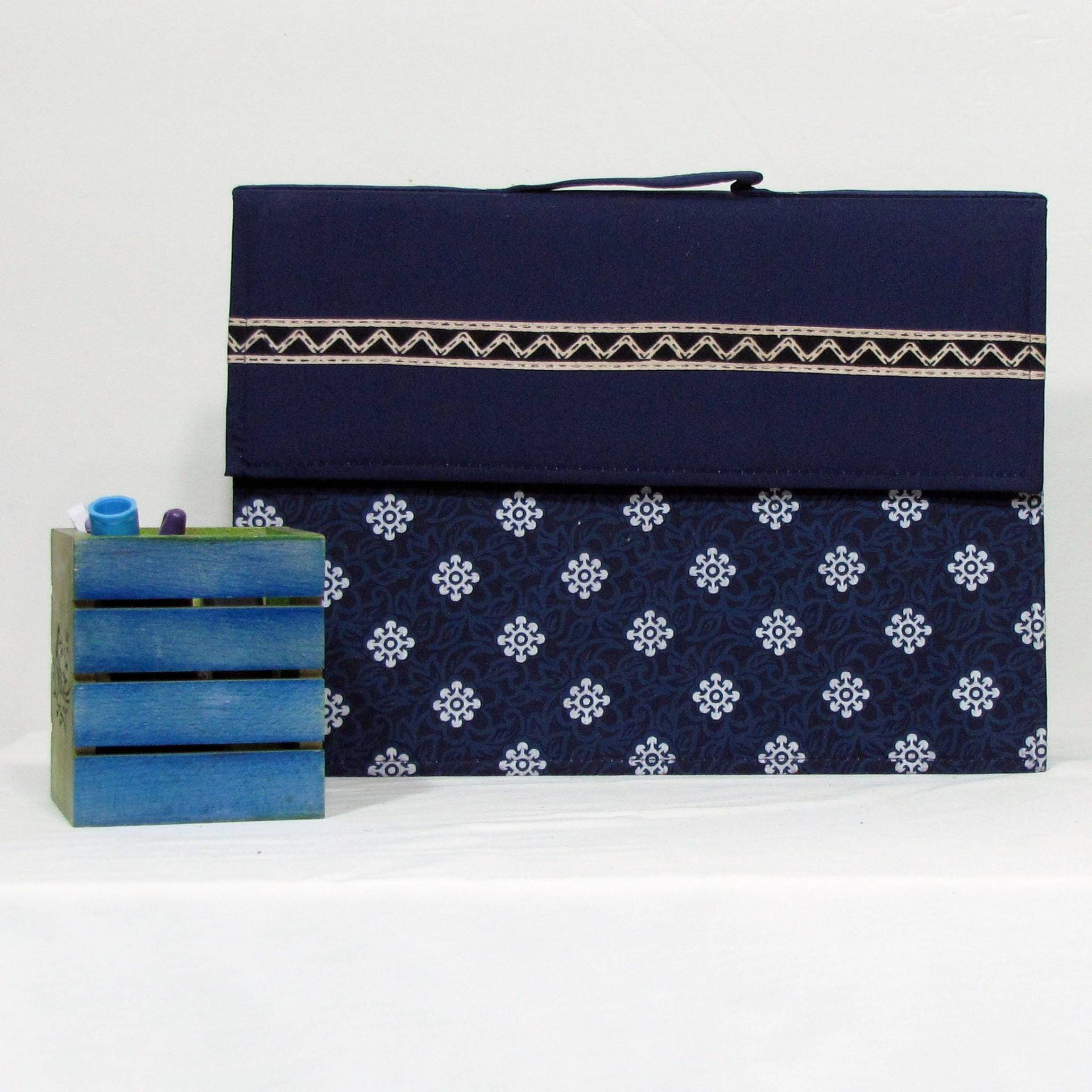 Handgefertigte Messenger-Tasche Mit Baumwolltuch Außenfutter. Konferenz-Kit, Geschäftsentwicklung, Geschenk, Dokument-Speicher. Toronto Kanada Handgefertigte Messenger-Tasche Mit Baumwolltuch Außenfutter. Konferenz-Kit, Geschäftsentwicklung, Geschenk, Dokument-Speicher. Toronto Kanada von QEDECOR