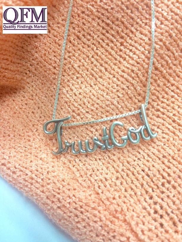 2 Stück Sterling Silber 925 Trust God Cut-Out Anhänger 10 X 36 Mm. Kette Nicht Inbegriffen von QFMarket