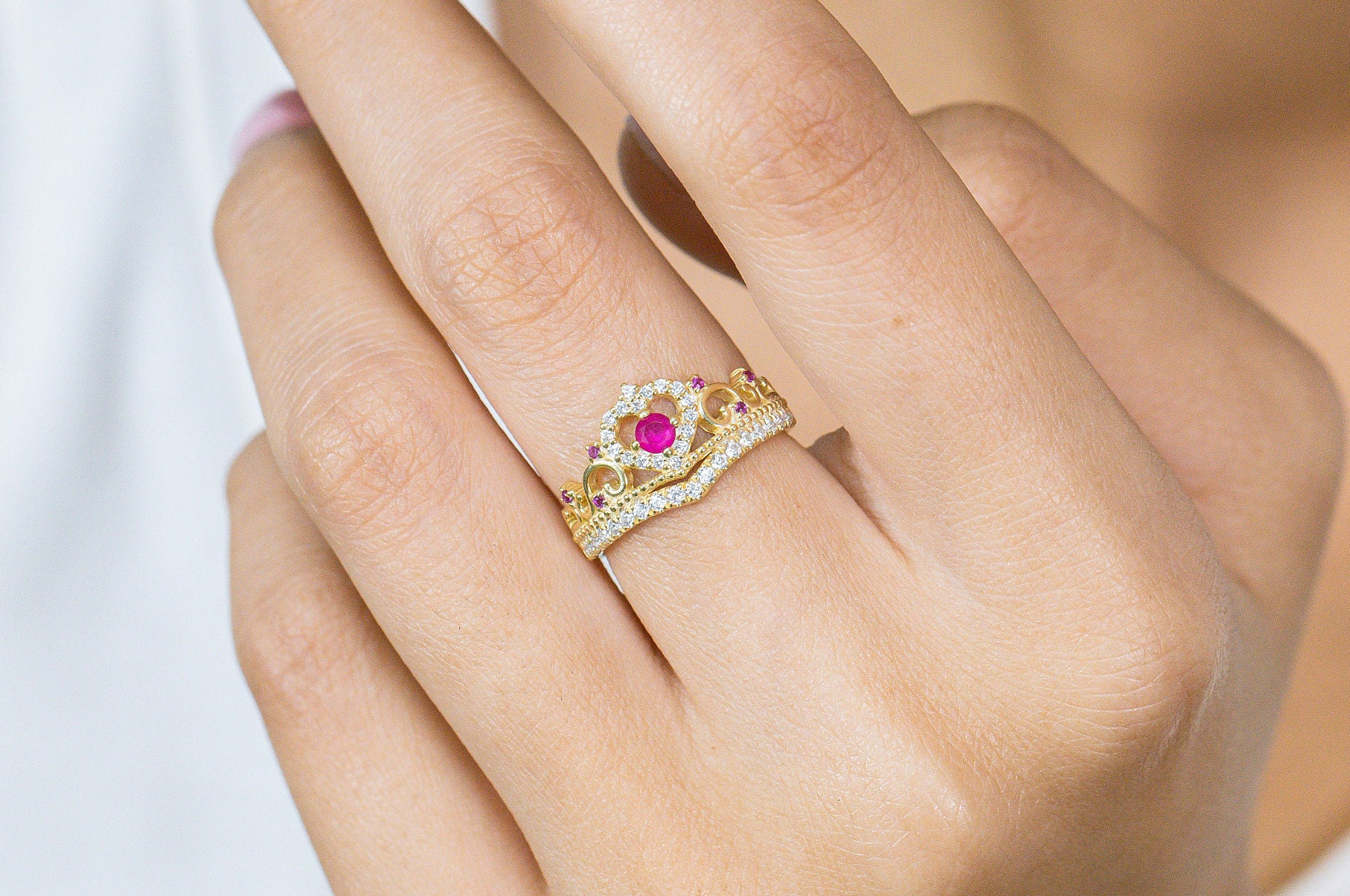 Diamant Krone Ring, 14K Solid Gold Tiara Prinzessin Crwon Rubin Ring Für Frauen, Juli Birthstone von QFineJewelry