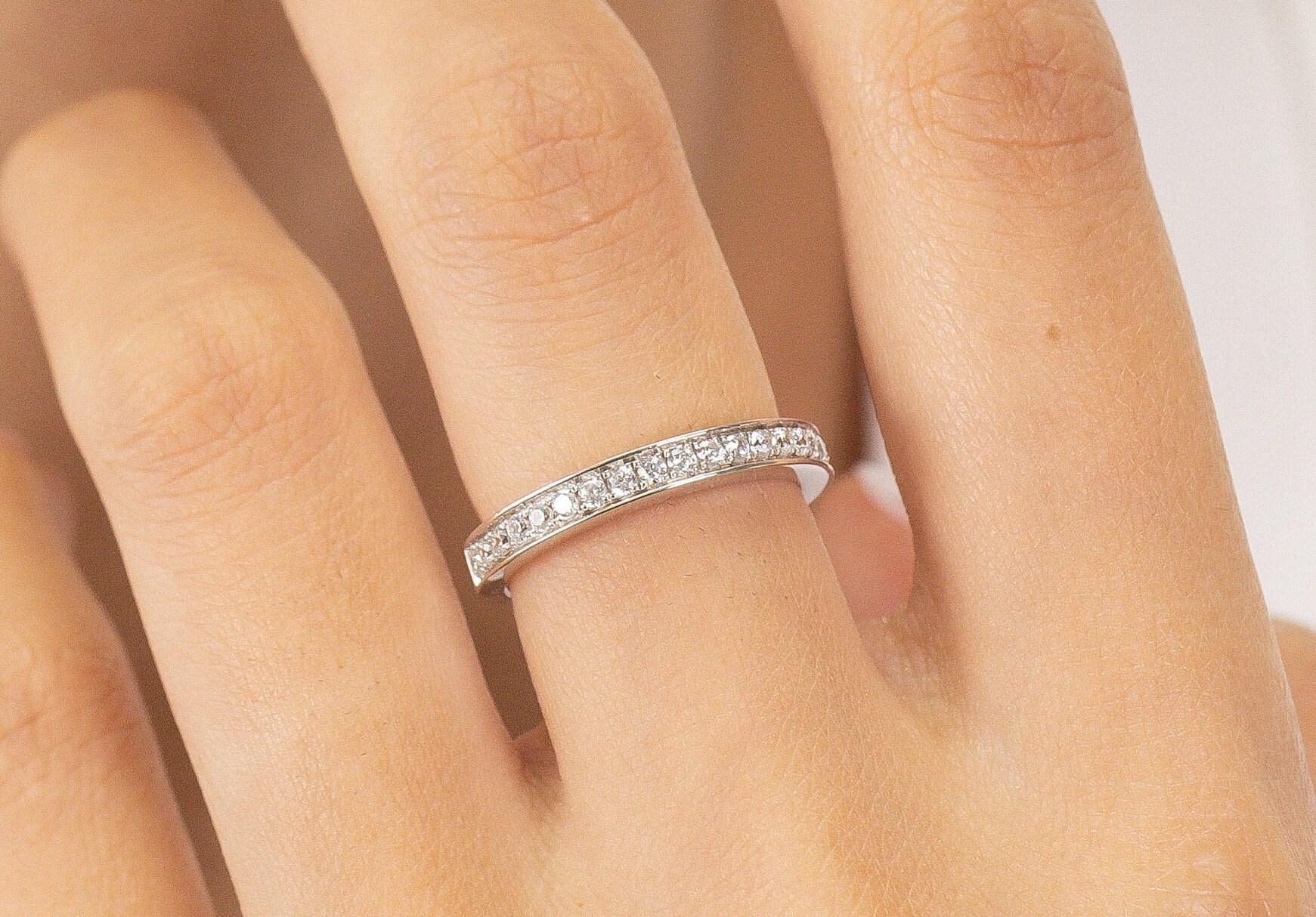 Kanal Set Diamant Ehering, Halb Eternity Stapelbarer Ring, Jahrestagsgeschenke von QFineJewelry