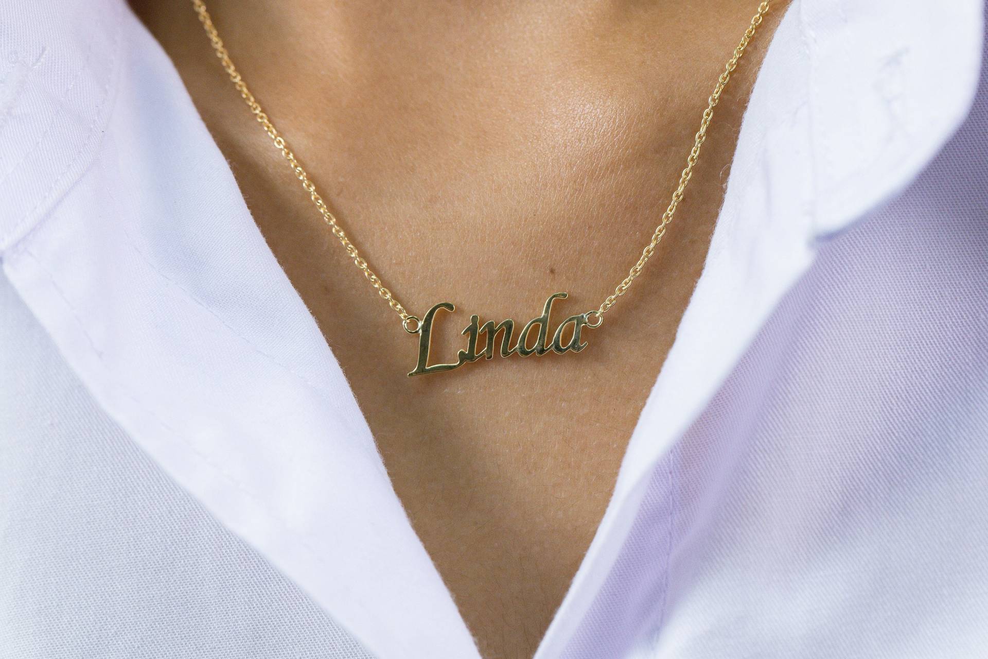 Linda Namensschild Halskette, Benutzerdefinierte Name Schmuck, 14K Solid Gold Personalisierte Halskette Geschenke Für Frauen von QFineJewelry