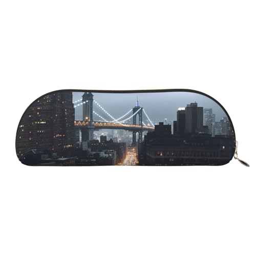 QGGHNISD Halbrunder Organizer für Landschaftsmalerei, kompakte und tragbare Kosmetiktasche aus Leder mit Metallreißverschluss, geeignet für Studenten oder Bürogebrauch, New York City, Einheitsgröße, von QGGHNISD