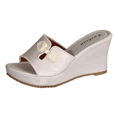 QINGMEN Damen-Hausschuhe 2025 Damen-Sandalen mit hohlen Blumen, zum Hineinschlüpfen, Dicke Sohle, sexy Keilabsatz, High Heels Sommer Orthopädische Sandaletten (White, 36) von QINGMEN