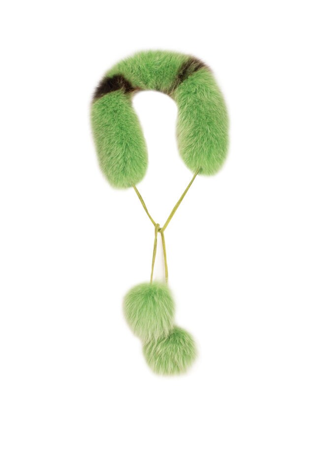 Apfelgrün Mit Schwarzen Streifen, Fuchs Halsband. Baby Pelz Kragen Pompoms. Kostenloser Versand Überall Hin Apfelgrün Mit Schwarzen Streifen, Fuchs Halsband. Baby Pelz Kragen Pompoms. Kostenloser Versand Überall Hin von QLeathercom