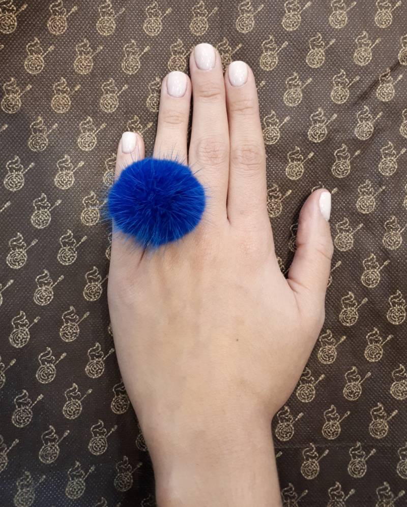 Blauer Pelzring, Nerz Ring Mit Echtem Leder. Echt Fell von QLeathercom