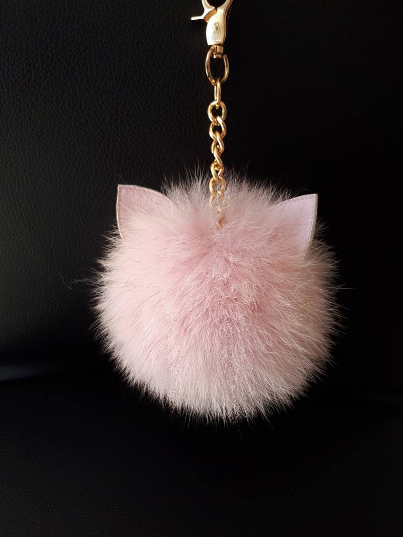Katzen Pompom Schlüsselanhänger. Rosa Fuchs Pom Mit Leder Katzenohren Katzen Pompom Schlüsselanhänger. Rosa Fuchs Pom Mit Leder Katzenohren von QLeathercom