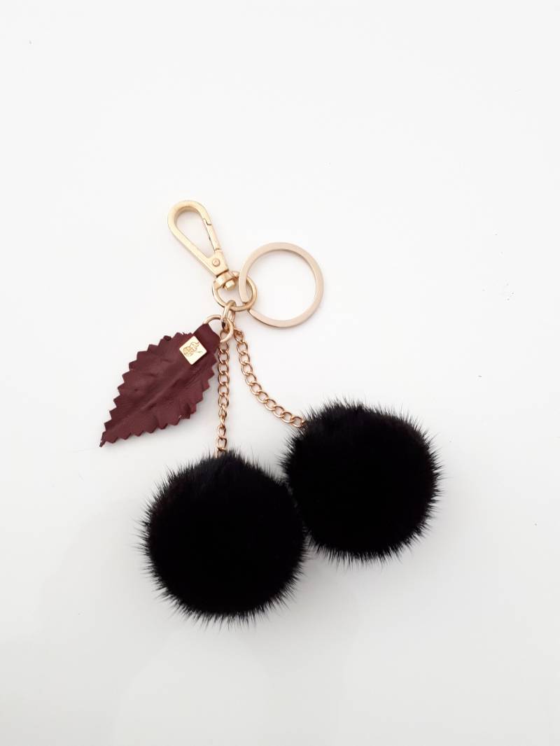 Taschenanhänger Nerz Mit Kette Und Echtes Leder Blatt Taschenanhänger Nerz Mit Kette Und Echtes Leder Blatt von QLeathercom