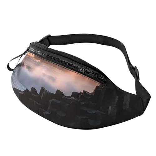 Gürteltasche für Damen, modische Gürteltasche von Mem mit verstellbarem Riemen, Schultertasche, Sonnenaufgang auf Reynisfjara, Strandgürteltasche Gürteltasche für Damen, modische Gürteltasche von Mem mit verstellbarem Riemen, Schultertasche, Sonnenaufgang auf Reynisfjara, Strandgürteltasche von QMNSEHF