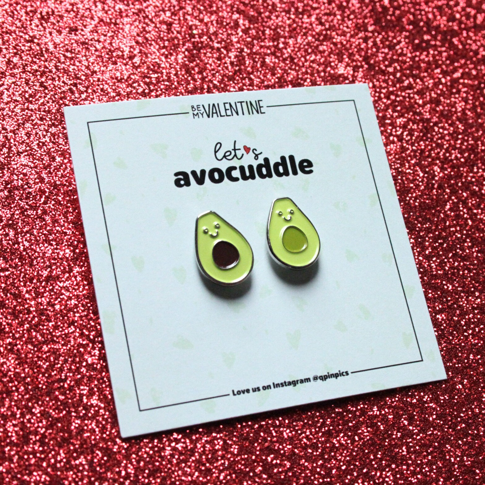 Avocado-Emaille-Pin-Set Zum Valentinstag in Sonderedition Avocado-Emaille-Pin-Set Zum Valentinstag in Sonderedition von QPin