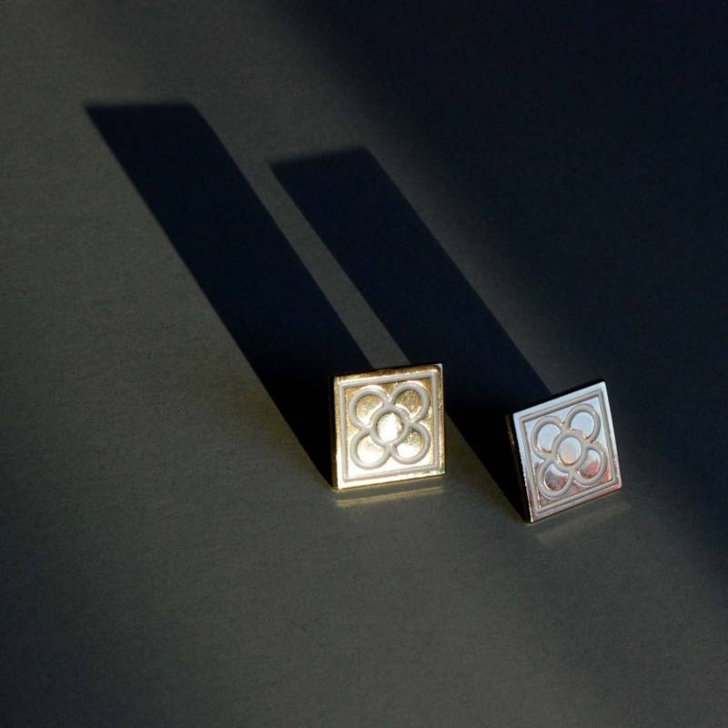 Barcelona Pin-Panot Blumennagel, Der Die Brooch-Birch-Blume-Nadel Von von QPin