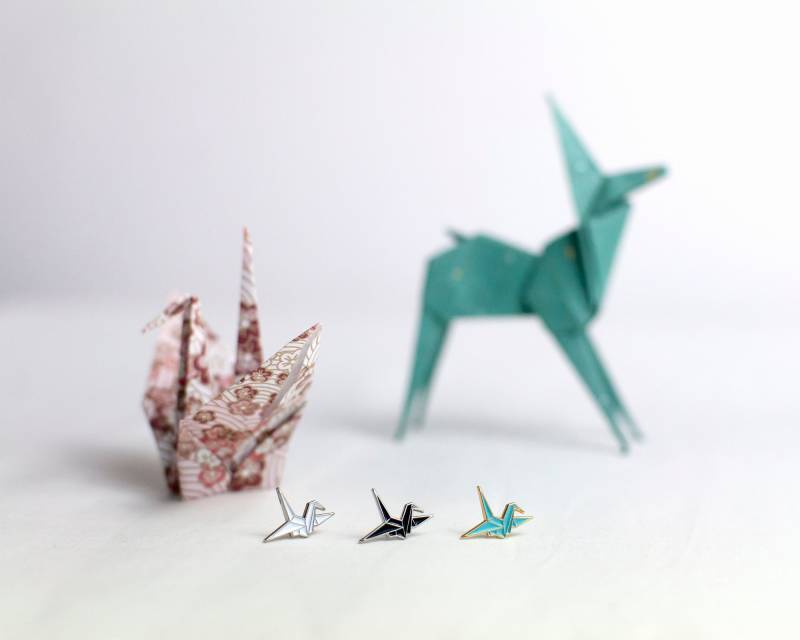 Origami Emaille Pin - Figur Brosche Origami Emaille Pin - Figur Brosche von QPin