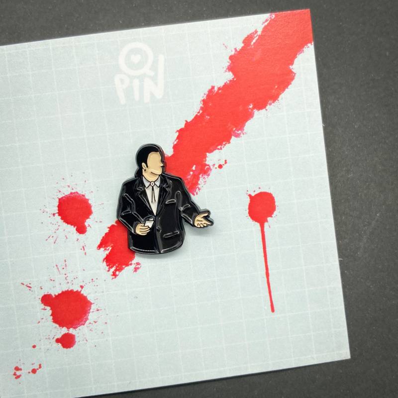 Pulp Fiction Pin - Verwirrte Travolta-Pin Emaill Film Pin Tarantino Movie von QPin