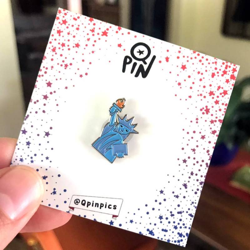 Sonderausgabe 4. Juli Emaille-Anstecker Mit Freiheitsstatue - Brosche von QPin