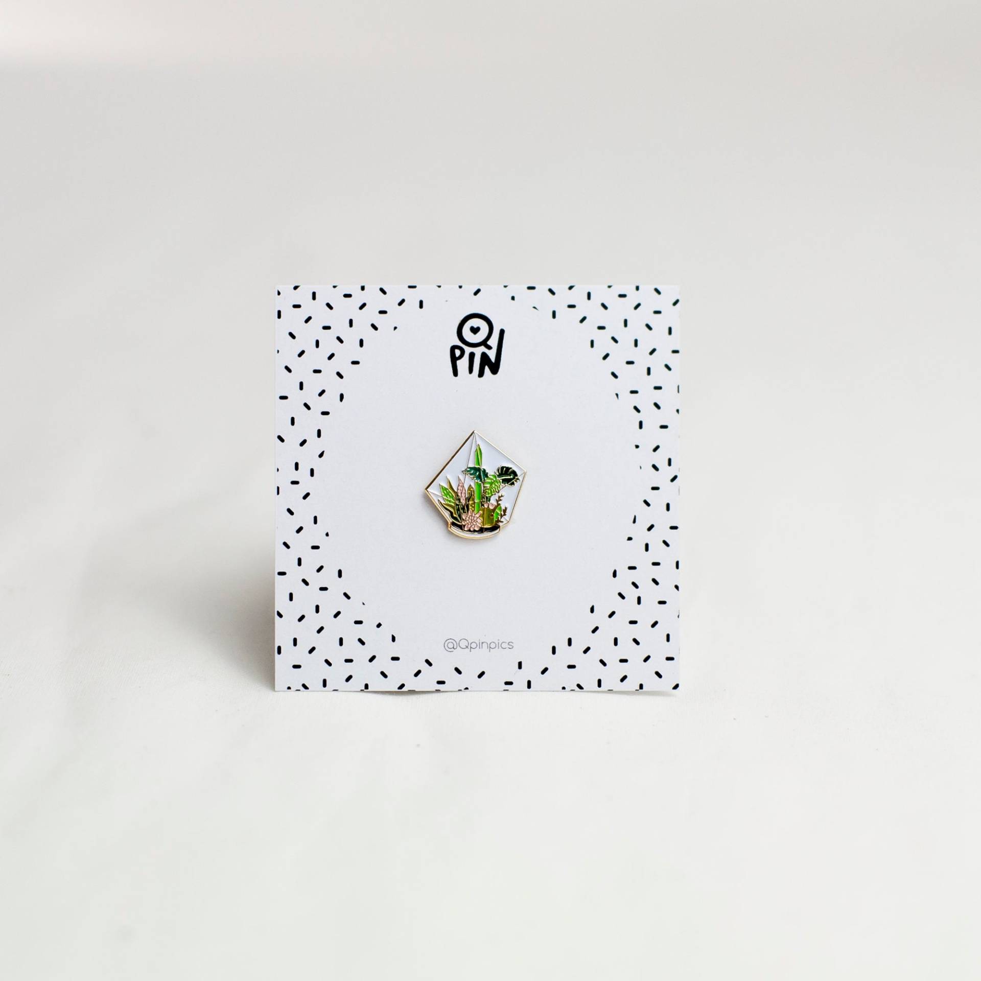 Terrarium Emaille Pin - Pflanzen Goldene Monstera Kaktus Terrarium Emaille Pin - Pflanzen Goldene Monstera Kaktus von QPin