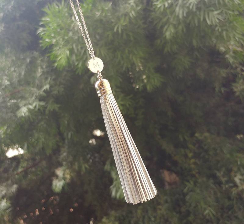 Benutzerdefinierte Echtes Leder Lange Silber Quaste Halskette, Personalisierte Hand Gestempelt Initial Abschluss Geschenk Benutzerdefinierte Echtes Leder Lange Silber Quaste Halskette, Personalisierte Hand Gestempelt Initial Abschluss Geschenk von QQ47