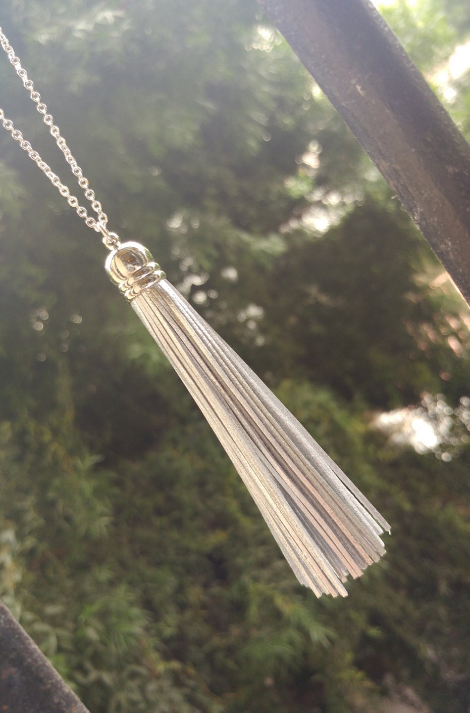Echtes Leder Lange Silber Quaste Halskette, Handgemachte Geburtstagsgeschenk, Muttertagsgeschenk Echtes Leder Lange Silber Quaste Halskette, Handgemachte Geburtstagsgeschenk, Muttertagsgeschenk von QQ47