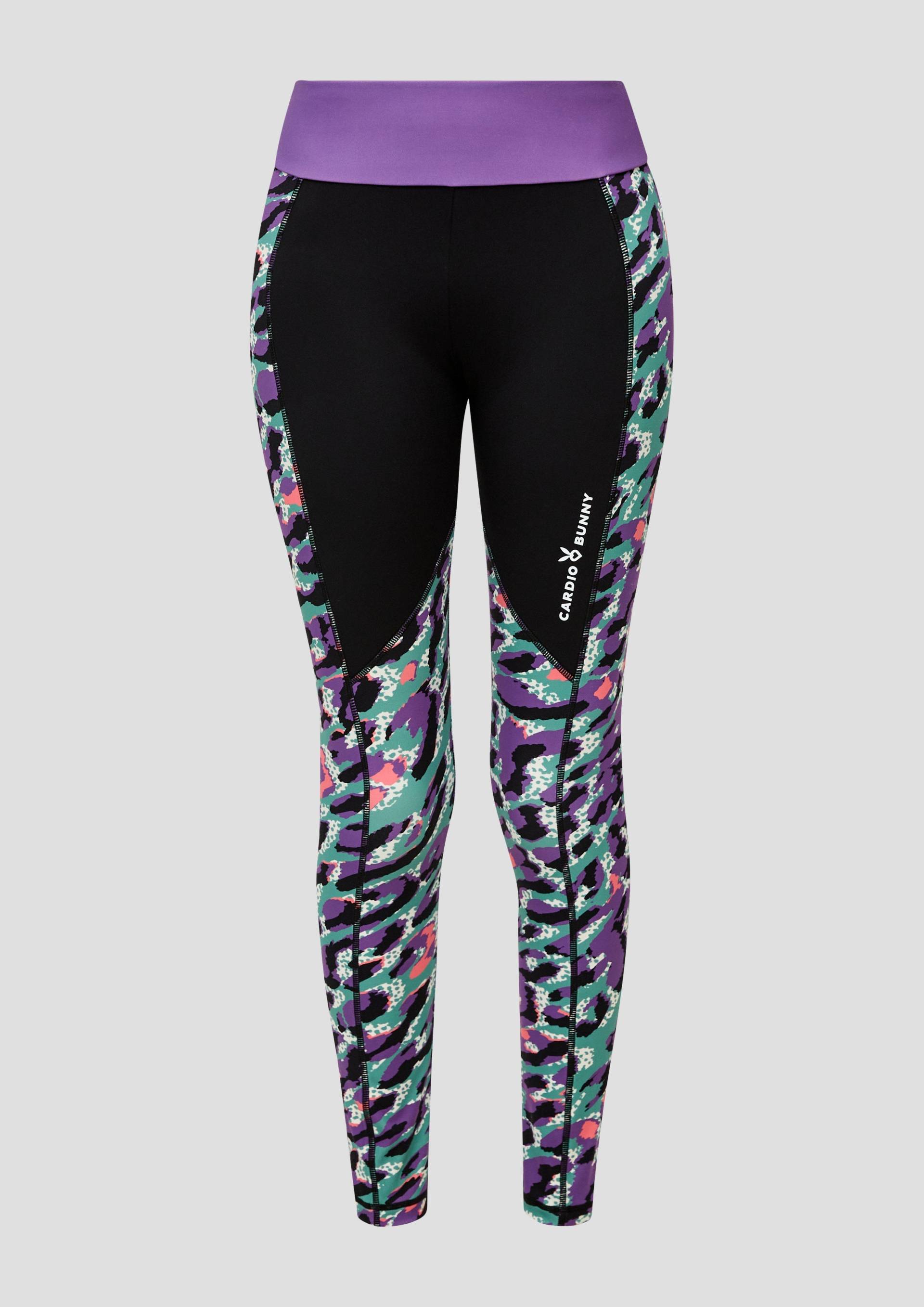 QS - Slim: Sportleggings mit All-over-Print, Damen, lila|schwarz von QS