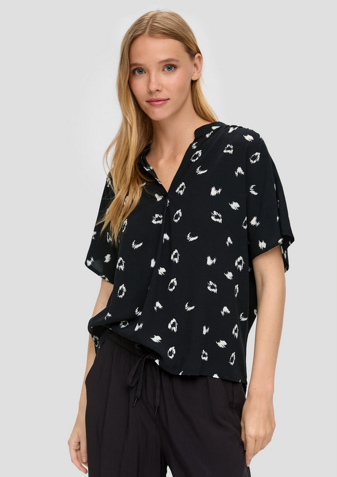 QS Kurzarmbluse Bluse Viskosebluse mit All-over-Print von QS