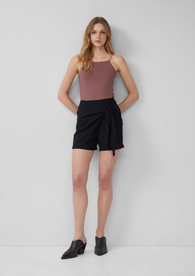 QS Shorts Hose Skort in leicht glänzender Optik von QS