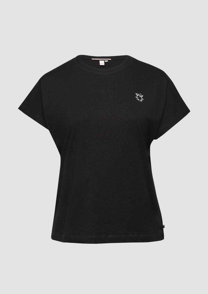 QS - Lässiges Shirt mit angeschnittener Schulter und kleiner Stickerei, Damen, schwarz von QS