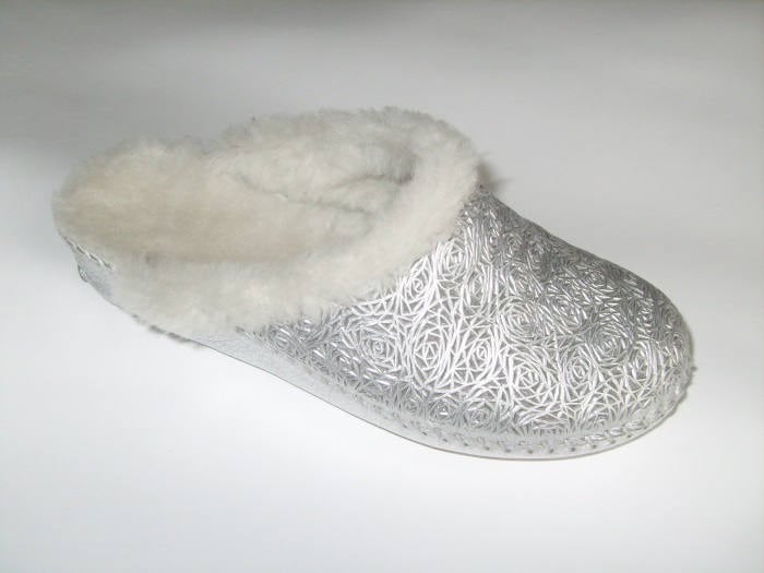 Handgefertigte Hausschuhe Für Damen Und Herren Aus Echtem Leder Mit Lammfell-Futter von QUEENPIUMA