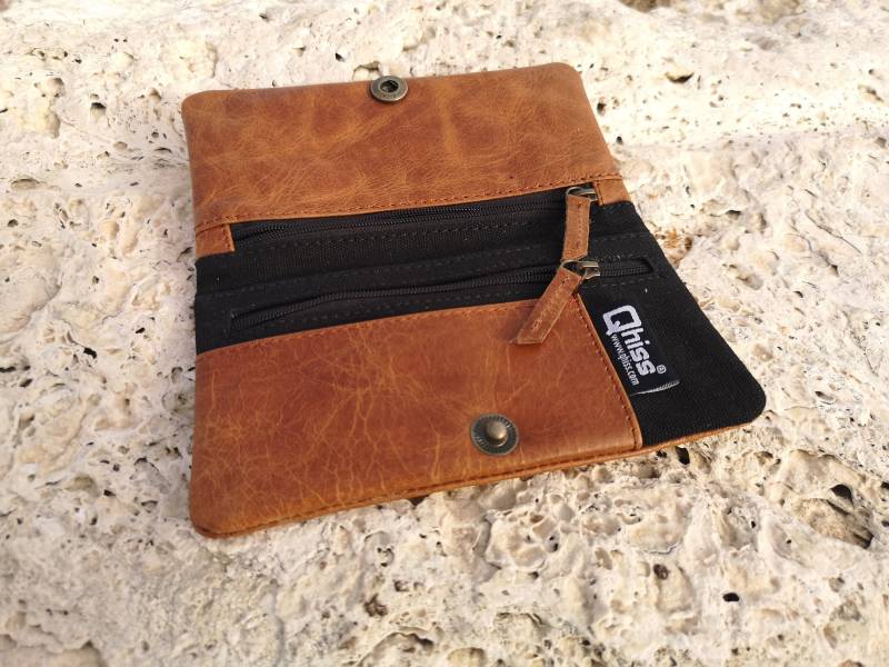 Handgefertigte Leder Tabaktasche Raucherbörse Aus Canvas von Qhiss