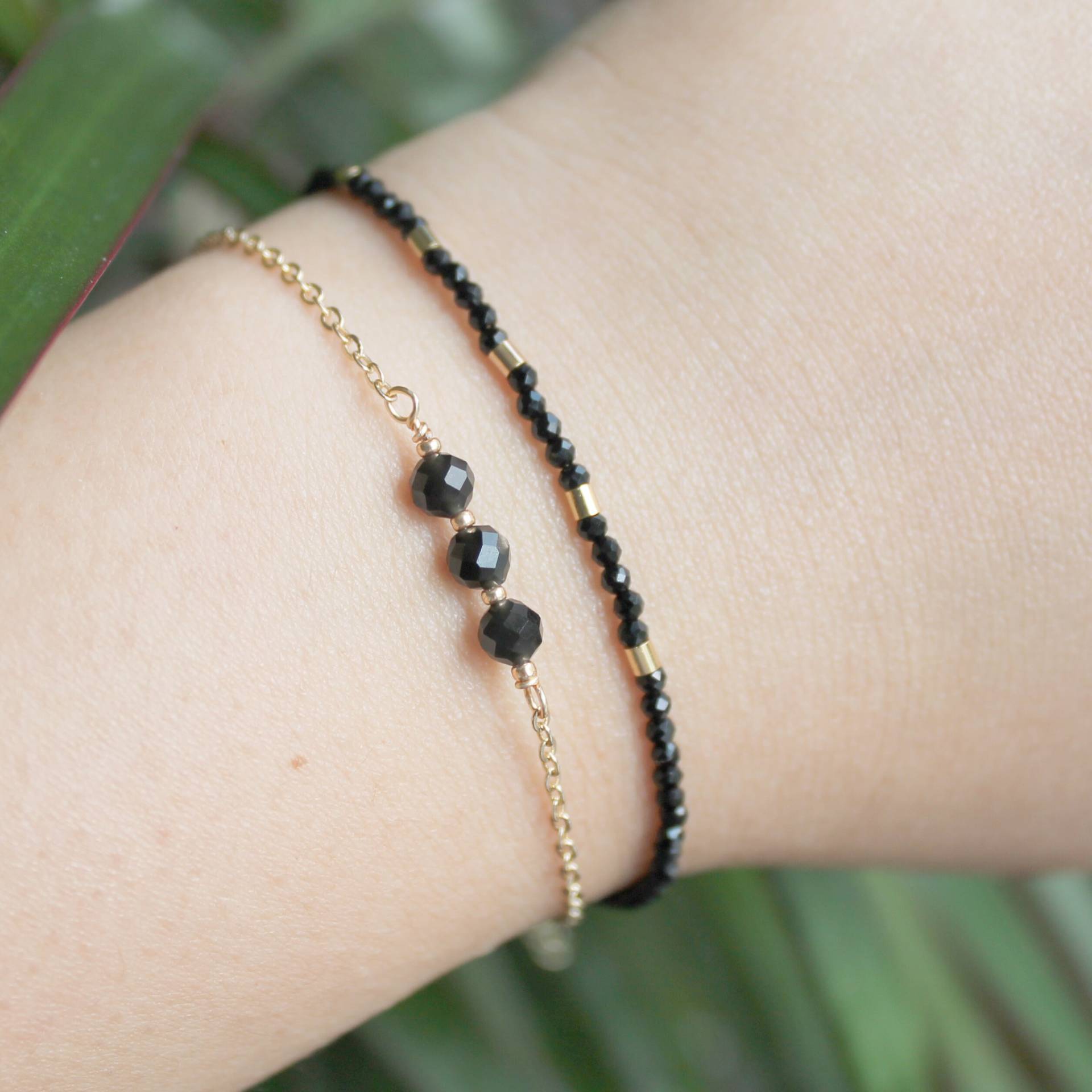 Obsidian Freundschaftsarmbänder | Zartes Gliederarmband Mit Edelsteinen Filigranes Naturstein-Armband Januar Steinbock Glücksstein von QiSpiritStudio