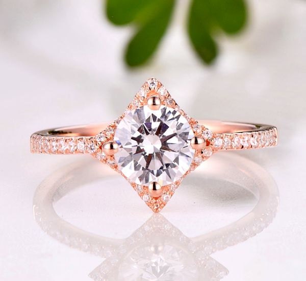 14K Gold Diamant Halo Verlobungsring 6, 5 Mm Runde Aufhängung von Qrystaljewelry