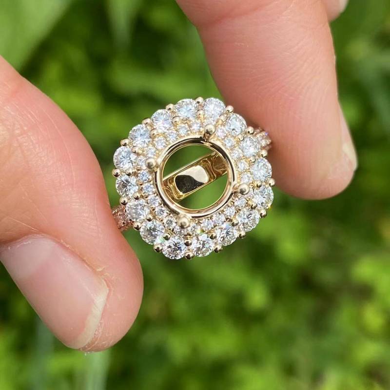 14K Weißgold Diamant Halo Verlobungsring Semi Mount - 8 Mm Rund von Qrystaljewelry