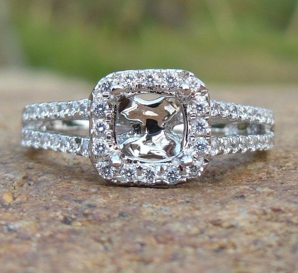 14K Weißgold Diamant Semi Mount Ring Kissenschliff Verlobungsring von Qrystaljewelry