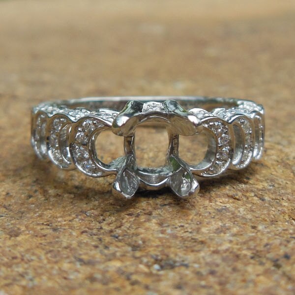 14K Weißgold Diamant Semi Mount Ring - Ovaler Und Runder Stein von Qrystaljewelry