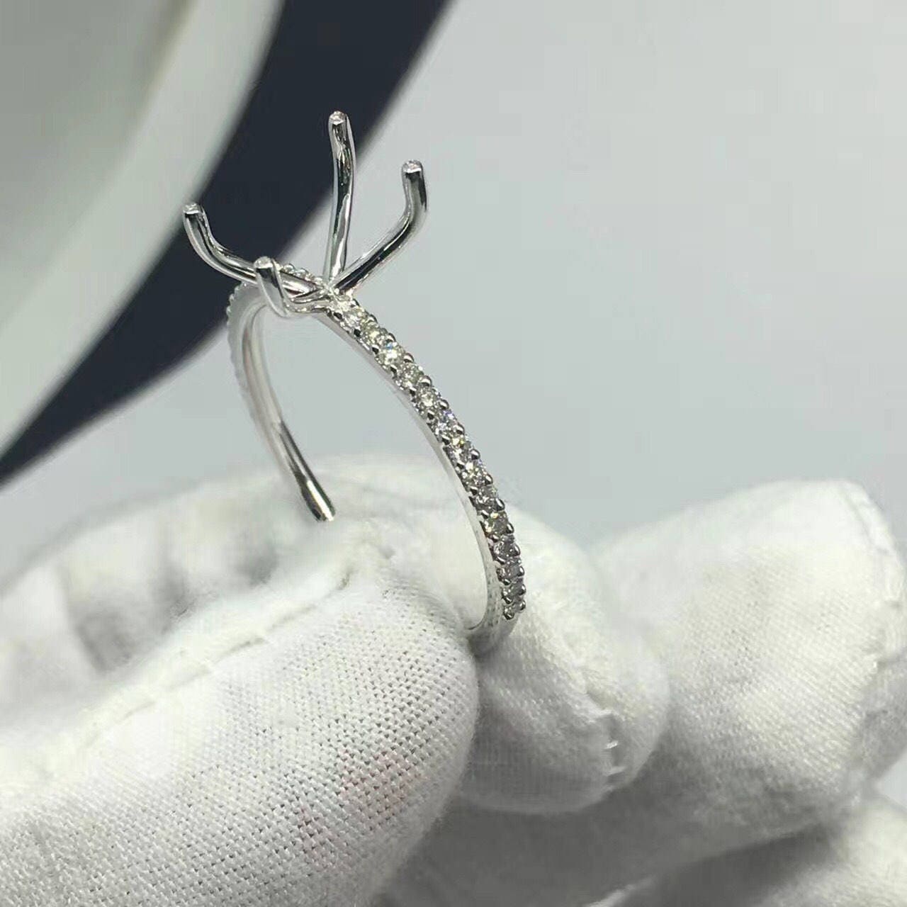 14K Weißgold Diamant Verlobungsring Semi Mount 8 Mm Rund von Qrystaljewelry