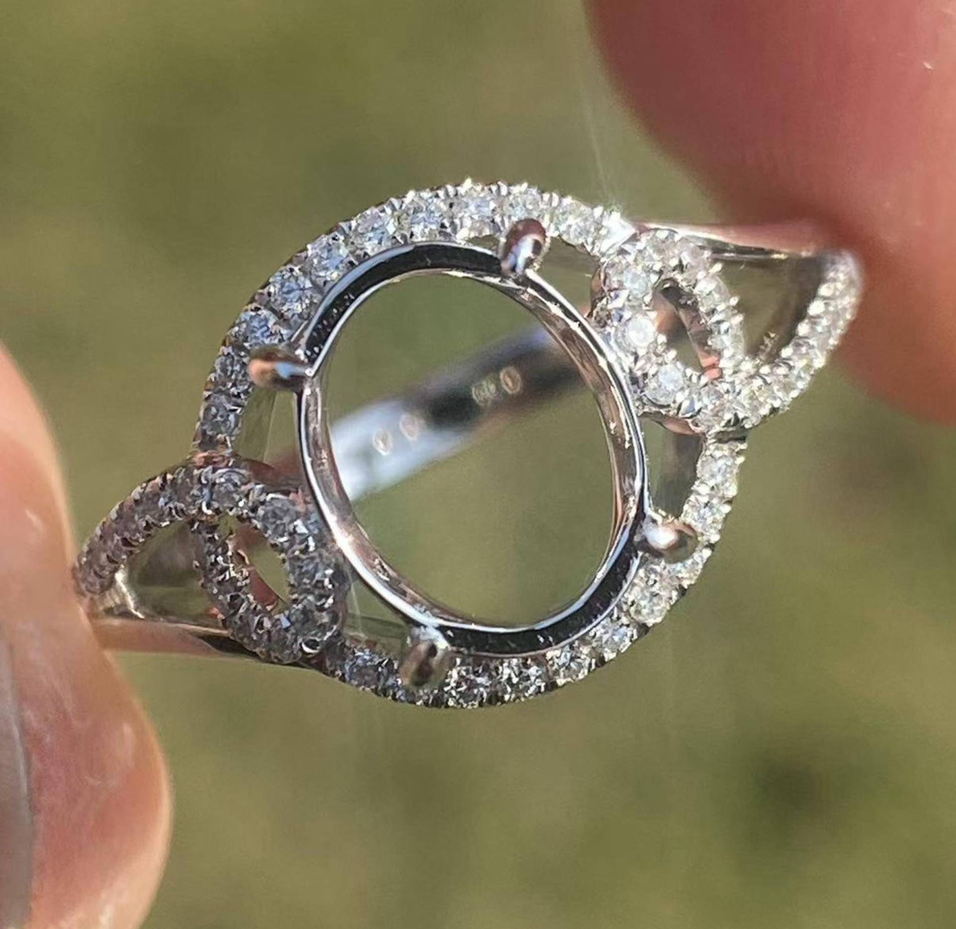 14K Weißgold Oval 7 X 9 Mm Mode Halb Montierten Ring/Verlobungsring von Qrystaljewelry