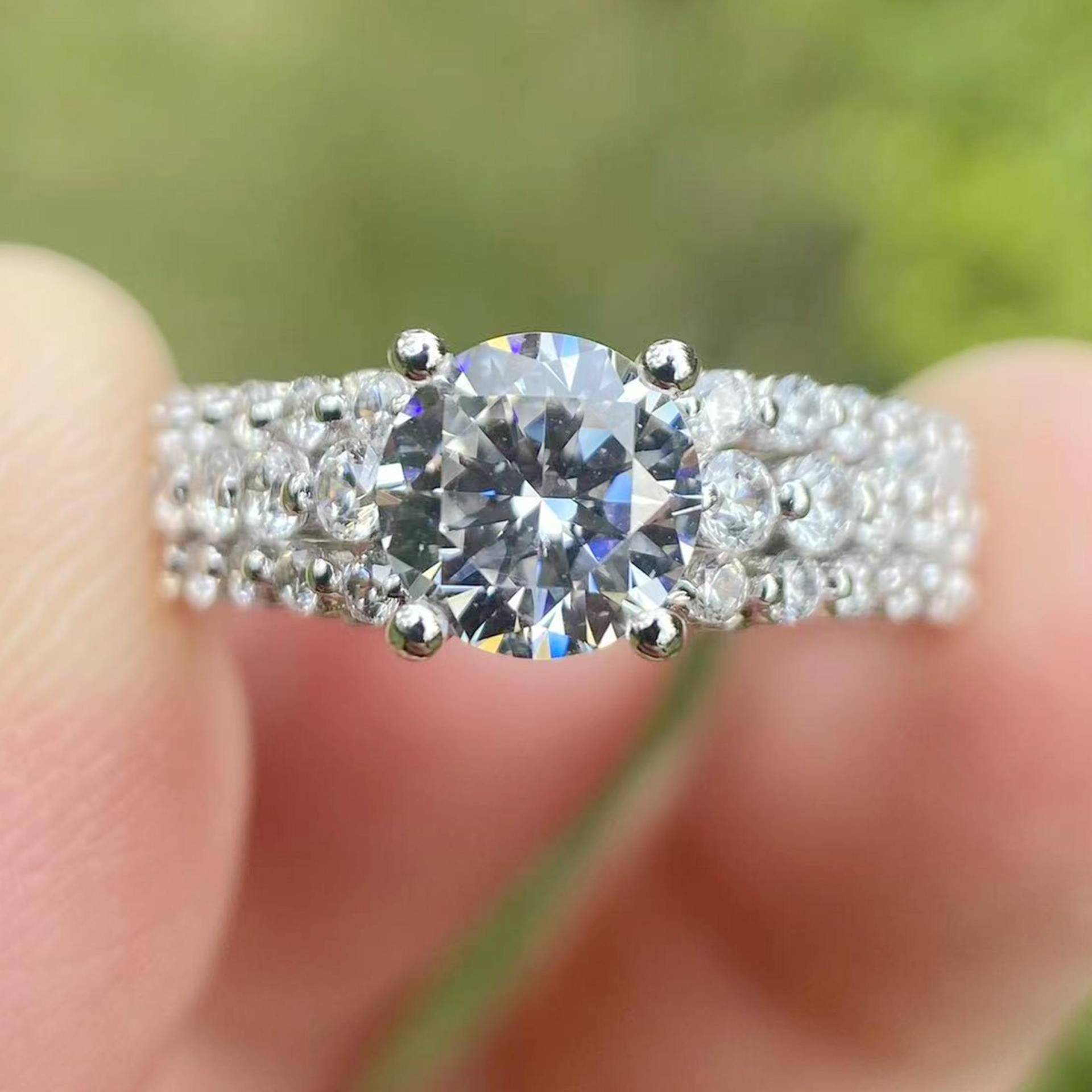 14K Weißgold Verlobungsring Mit Diamant | 6.5 Mm von Qrystaljewelry