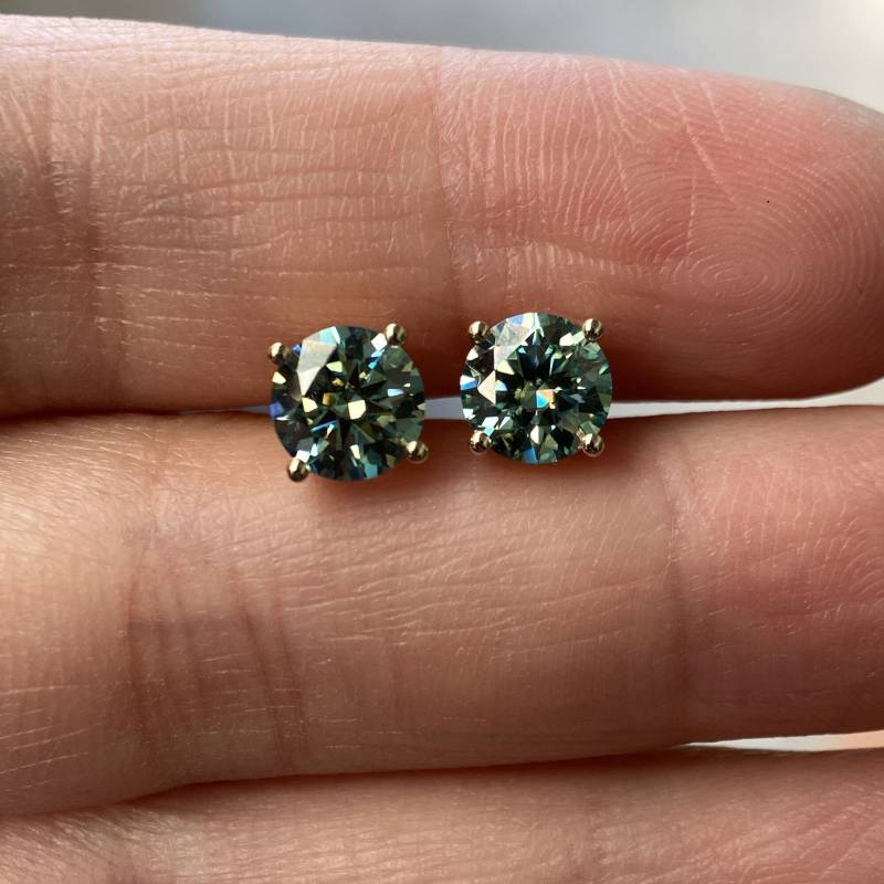 Grüne Moissanit Ohrstecker 14K Gold, 2 Karat von Qrystaljewelry