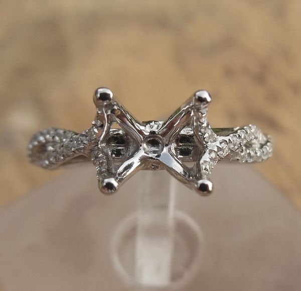 Princess Cut 6 Mm Diamant Verlobungsring in 14K Weißgold, Semi Mount Ring von Qrystaljewelry