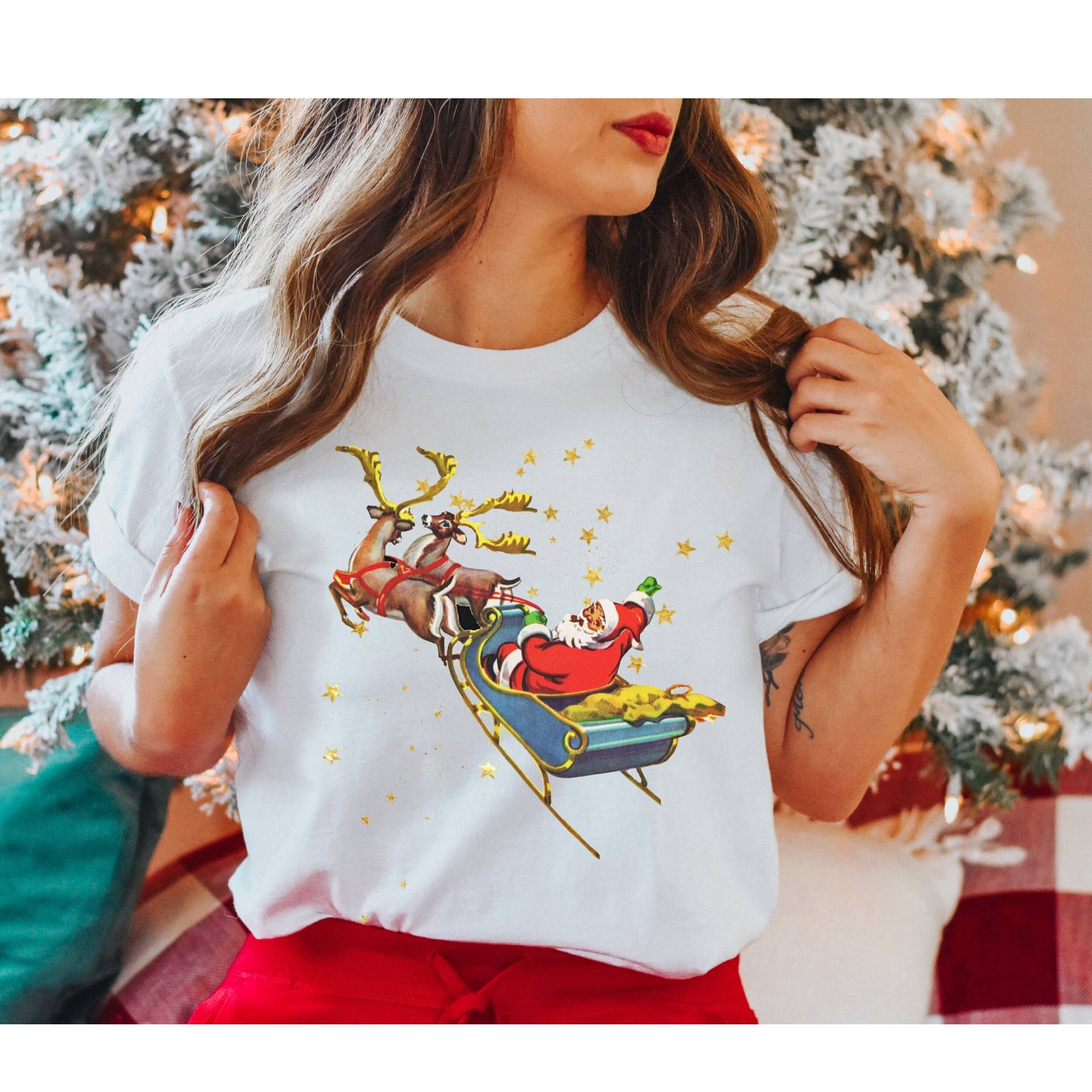 Vintage Weihnachtsmann Auf Schlitten Weihnachtshemd Retro Weihnachtsmann-Feiertags-T-Shirt Frauen-Weihnachtst-stück Nettes T-Shirt von QuailRunDesigns