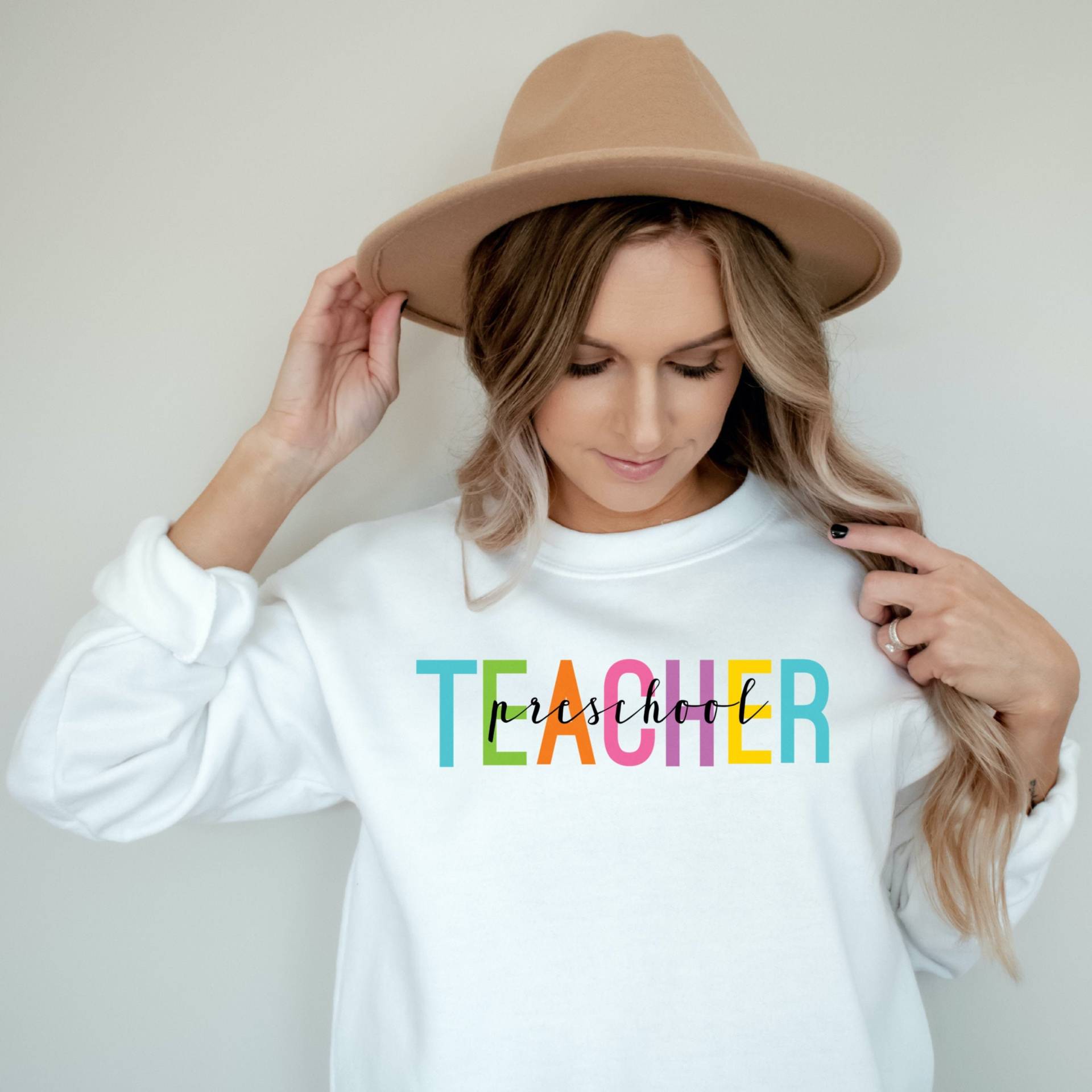 Vorschullehrer Sweatshirt Schule Shirts Zurück Zu Schullehrer Anerkennung Geschenke Grade Level Pullover Pre K Squad Crew Niedliches Shirt Vorschullehrer Sweatshirt Schule Shirts Zurück Zu Schullehrer Anerkennung Geschenke Grade Level Pullover Pre K Squad Crew Niedliches Shirt von QuailRunDesigns