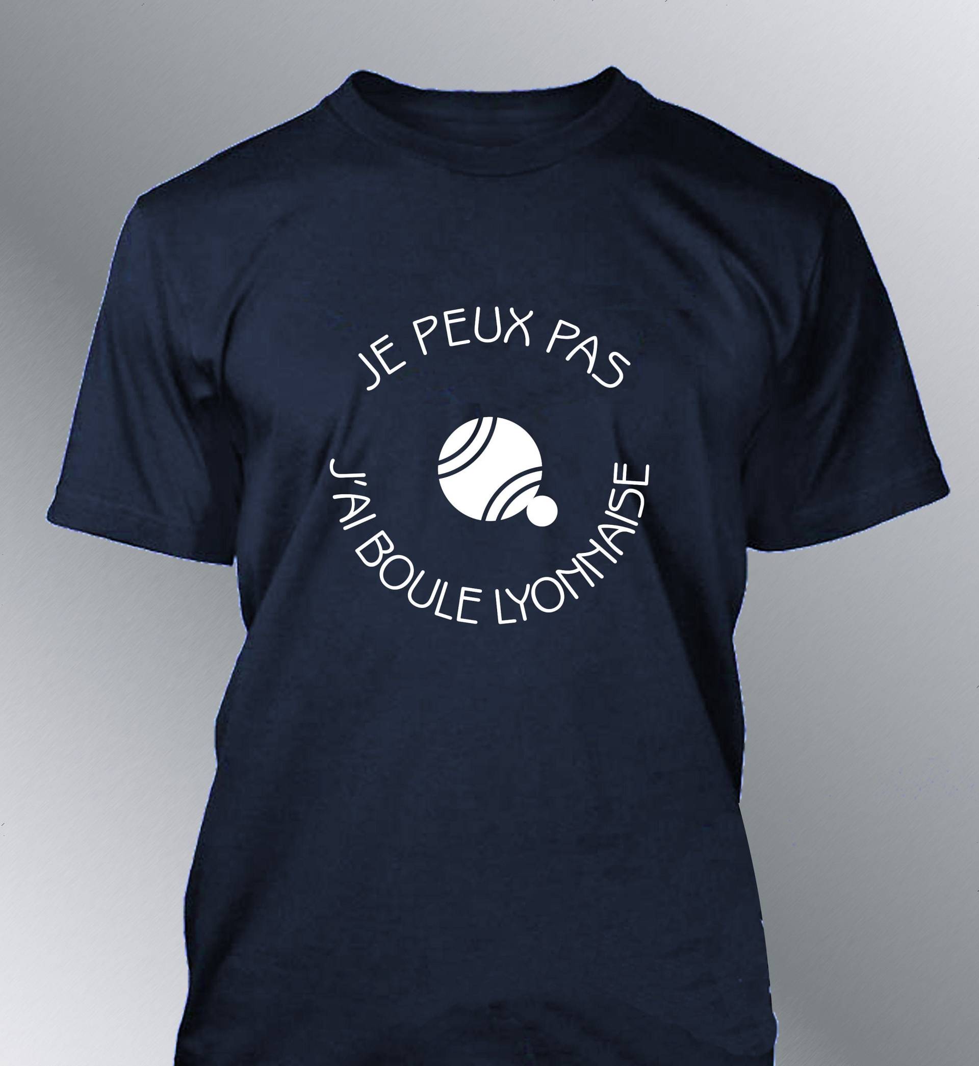 T-Shirt Humorvoller Mann Kann Ich Nicht, Habe Boule Lyonnaise Humor Sport Petanque T-Shirt Humorvoller Mann Kann Ich Nicht, Habe Boule Lyonnaise Humor Sport Petanque von QualityShirtsFrance