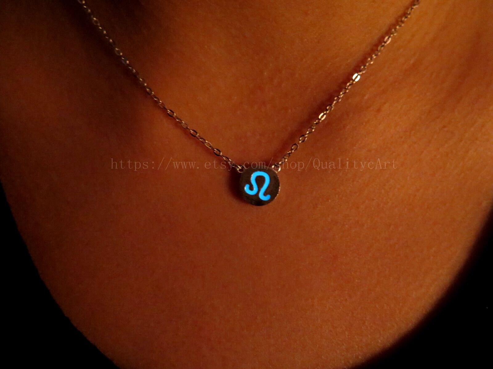 Leo Sternzeichen Halskette, Schmuck, Glühende Sterling Silber Glühen in Der Dunklen Geburtstagsgeschenke Leo Sternzeichen Halskette, Schmuck, Glühende Sterling Silber Glühen in Der Dunklen Geburtstagsgeschenke von QualitycArt