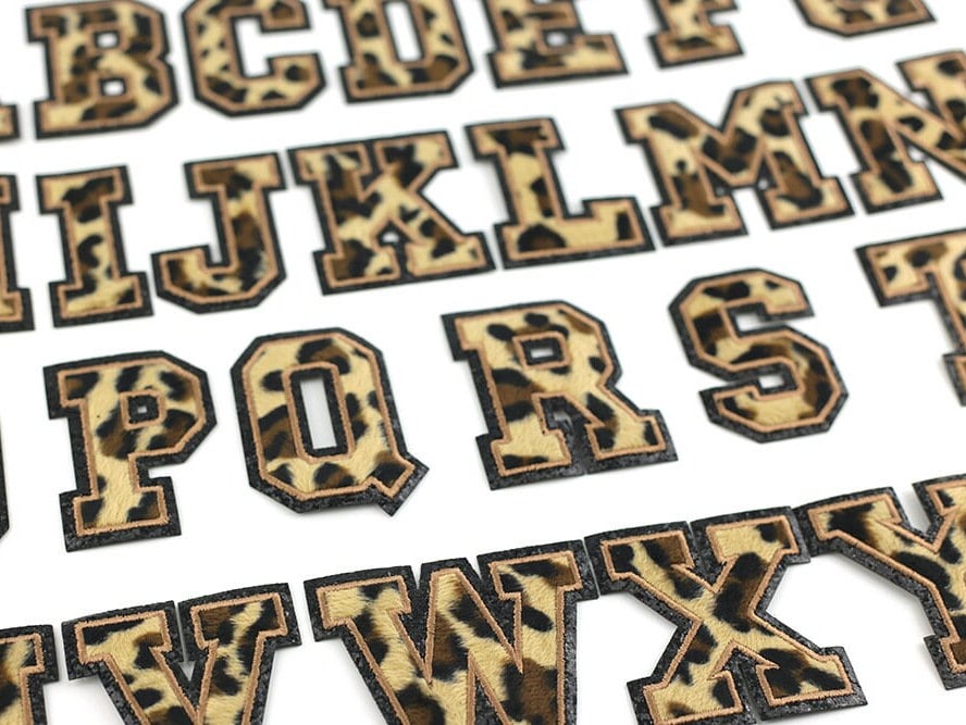 Leopard Schwarz Gold Glitzer Bestickter A-Z Aufnäher, Name Buchstaben Varsity Alphabet, Aufbügler von QualitypatchesShop