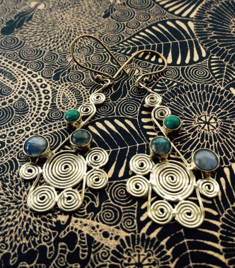 Handgemachte Messing Ohrringe Von Quantum von QuantumDesign