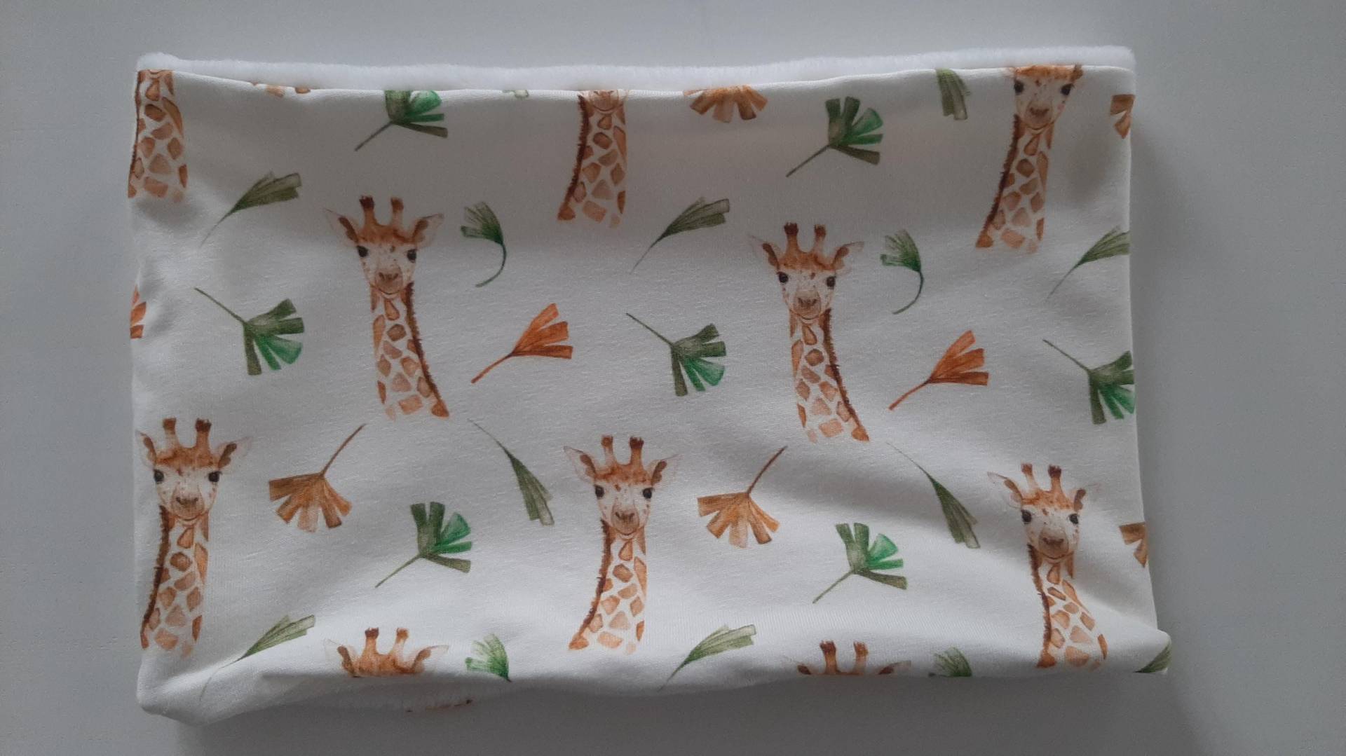 Loop Schlupfschal Halssocke Giraffe Mit Kuschelfleece von QuatschundQuassel