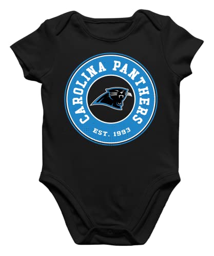 Quattro Formatee Carolina Panthers - American Football NFL Team Super Bowl Playoffs Kurzarm Baby Body Einzelteiler Strampler von Quattro Formatee