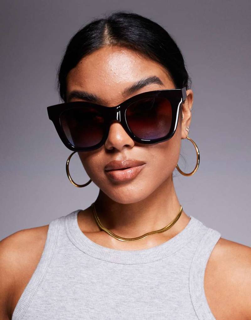 Quay - After Hours - Cat-Eye-Sonnenbrille in Schwarz mit Ombré-Gläsern in Braun-Blau von Quay Australia