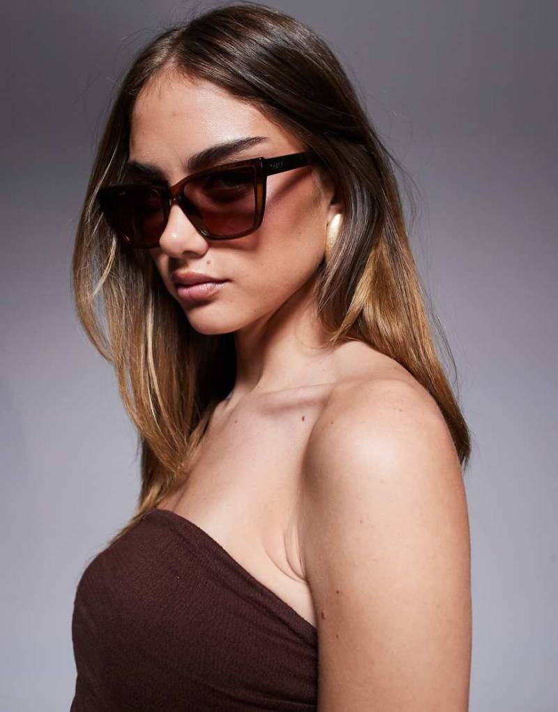 Quay - Call The Shots Remixed - Cat-Eye-Sonnenbrille in Creme-Weiß von Quay Australia