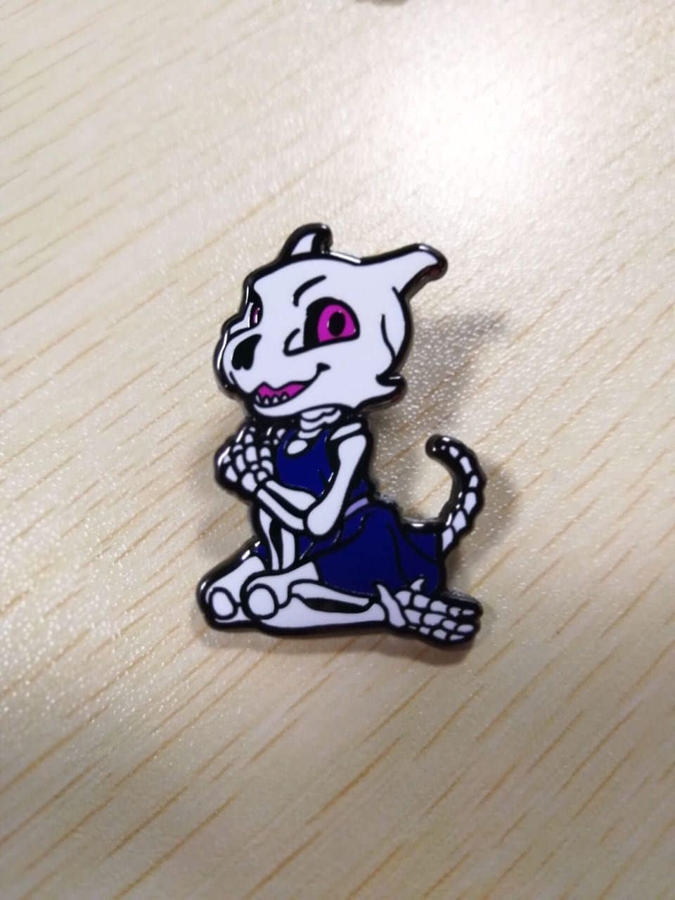 Sinnabon, Fursona Pin Id#038 Skelett Emaille Sinnabon, Fursona Pin Id#038 Skelett Emaille von QueenCheetahDesigns